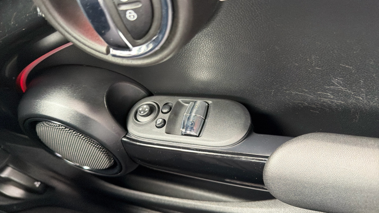 MINI Cooper 2.0 S Classic 3dr Auto Petrol Hatchback